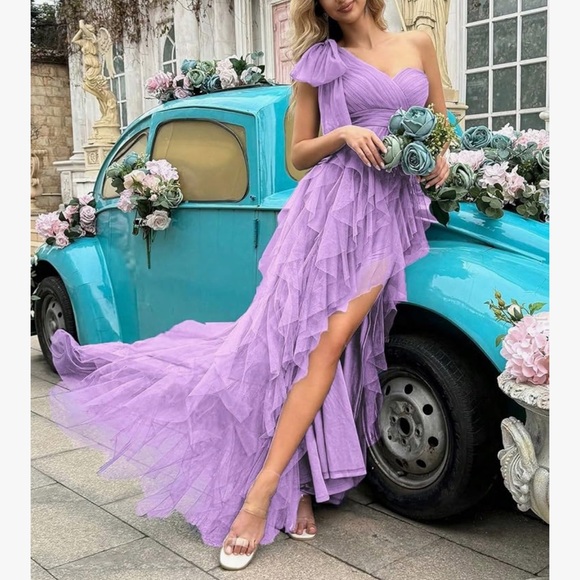 Dresses & Skirts - Elegant Lavender wedding Dress